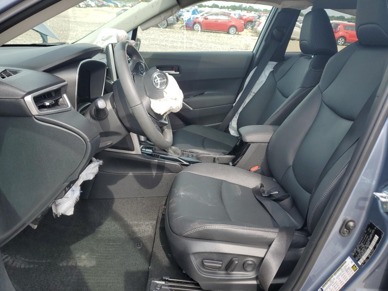 2024 Toyota Corolla Cross Xle VIN: 7MUDAABGXRV088053 Lot: 64013135