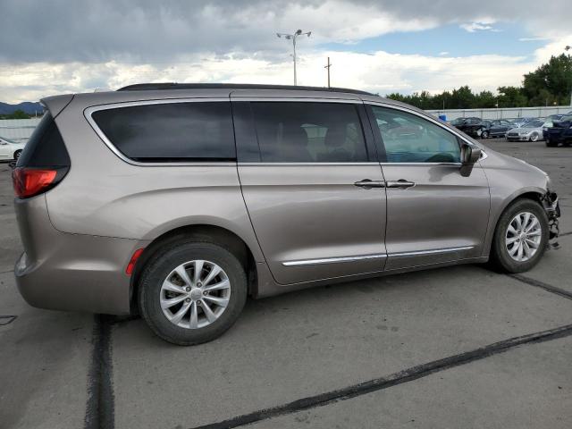 Minivans CHRYSLER PACIFICA 2017 tan