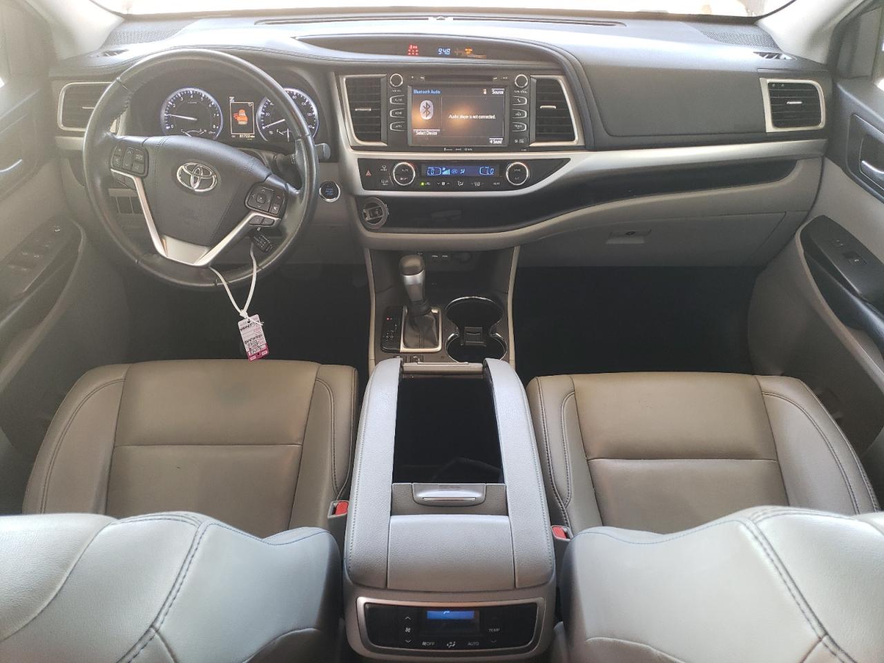 2019 Toyota Highlander Se VIN: 5TDKZRFH1KS555300 Lot: 65537055