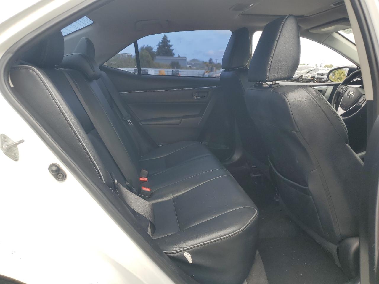 2014 Toyota Corolla L VIN: 5YFBURHE3EP167970 Lot: 64516225