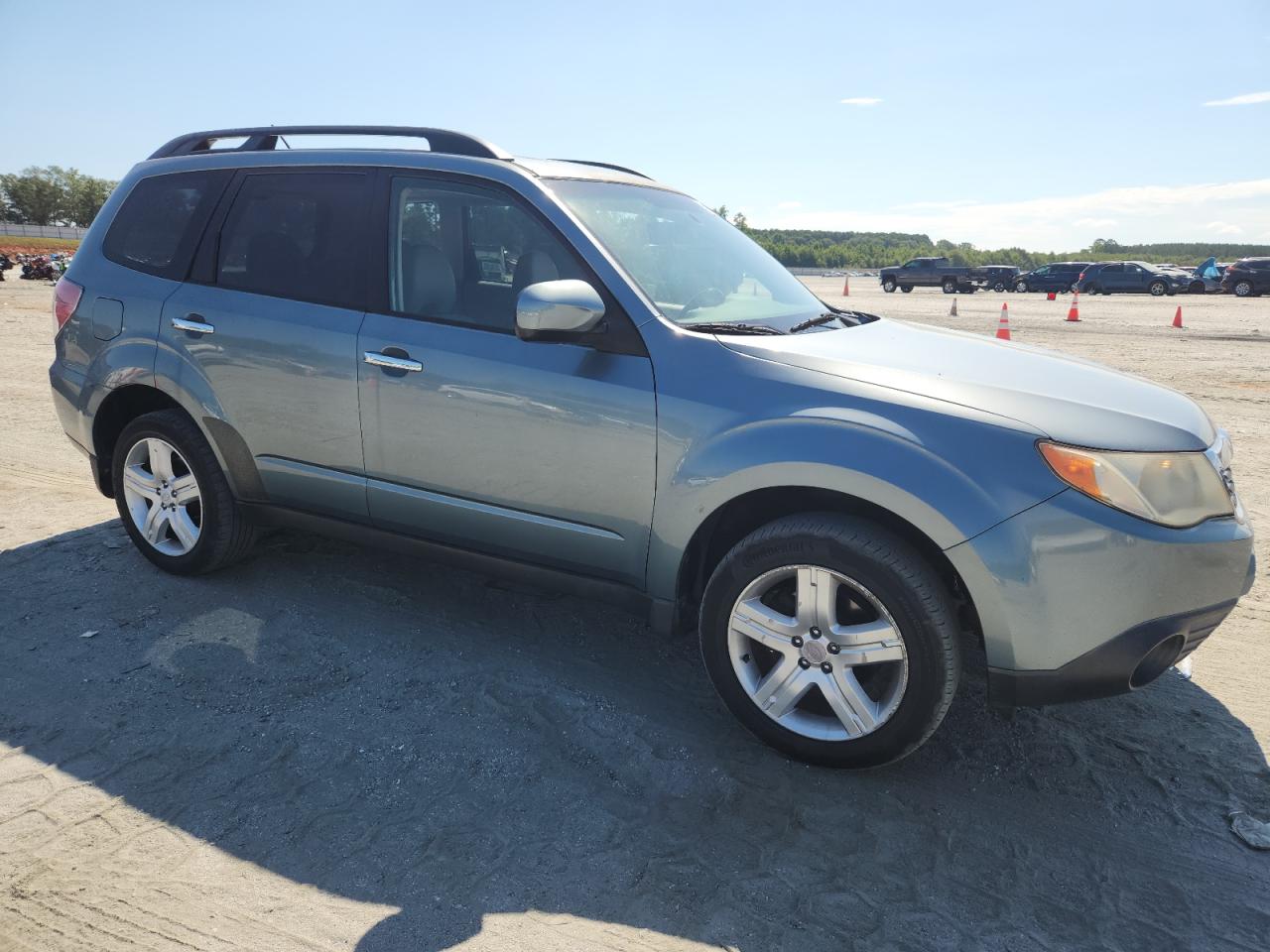 2010 Subaru Forester 2.5X Limited VIN: JF2SH6DCXAH757937 Lot: 67010395