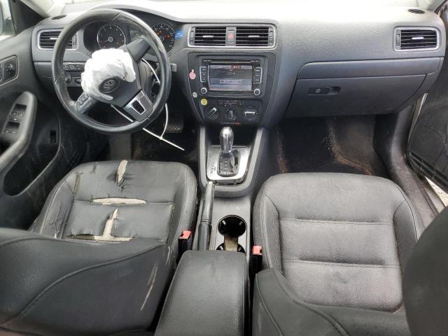  VOLKSWAGEN JETTA 2012 Srebrny