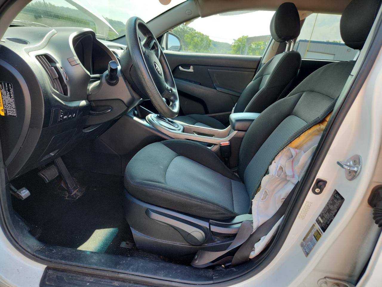 kndpb3ac5e7617332 KNDPB3AC5E7617332 2014 Kia Sportage Base