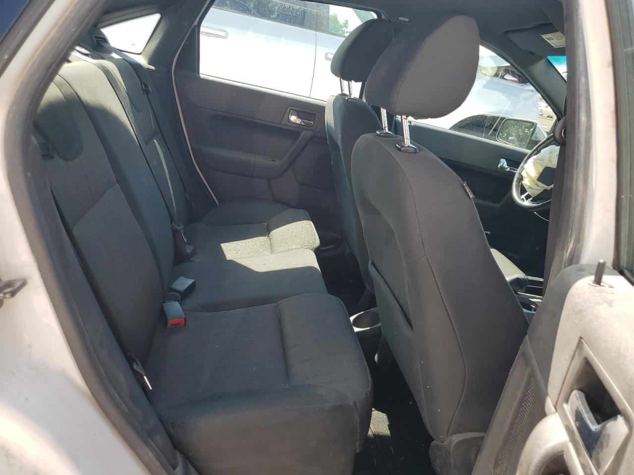 2008 Ford Focus Se VIN: 1FAHP35N38W210935 Lot: 64746325