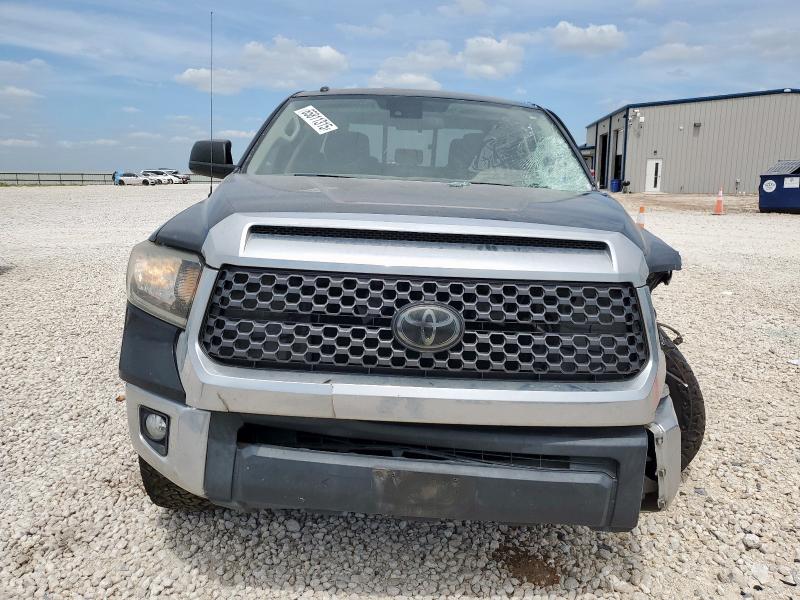  TOYOTA TUNDRA 2018 Czarny