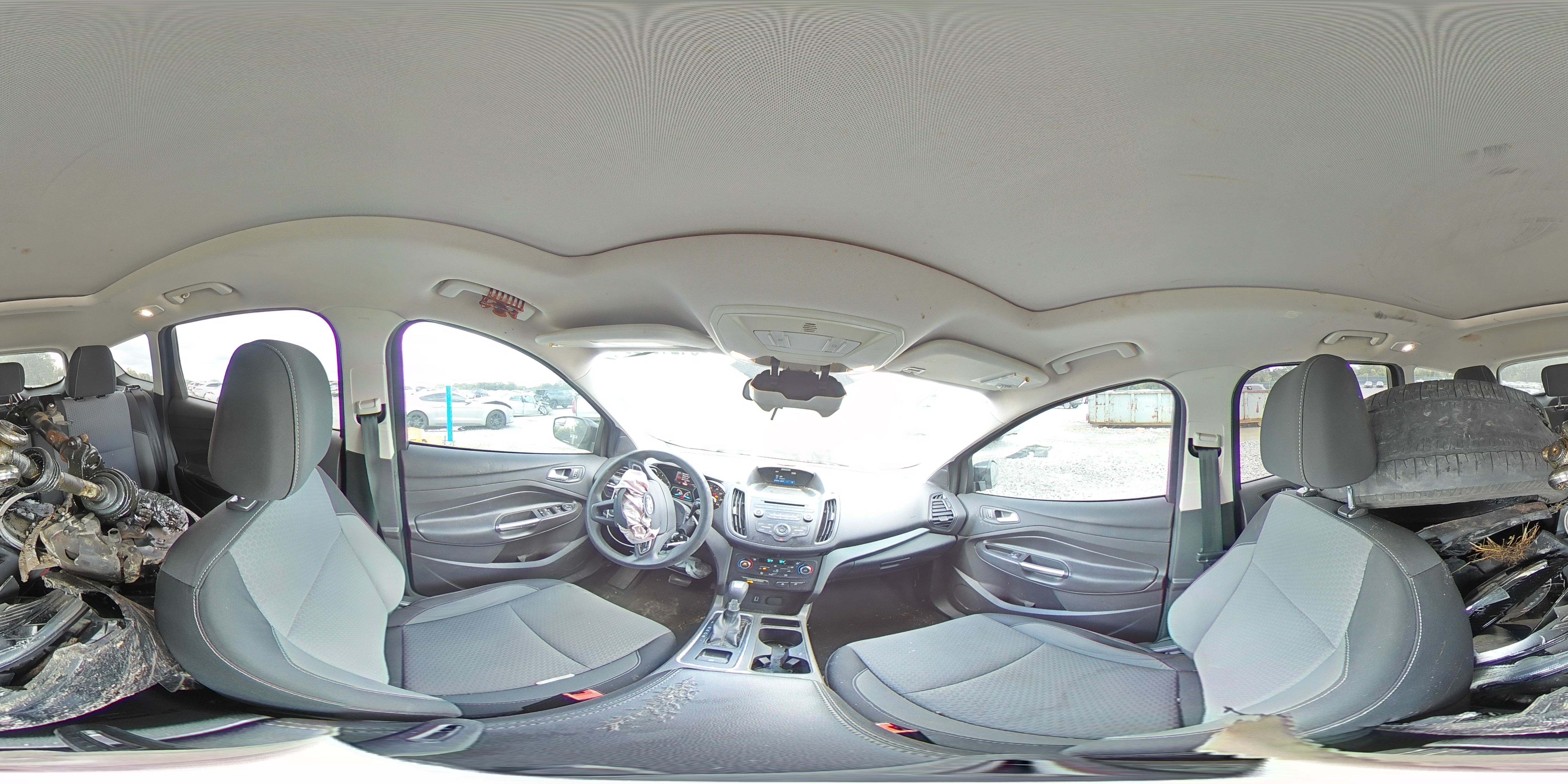 2017 Ford Escape Se VIN: 1FMCU0G92HUB87618 Lot: 64218825