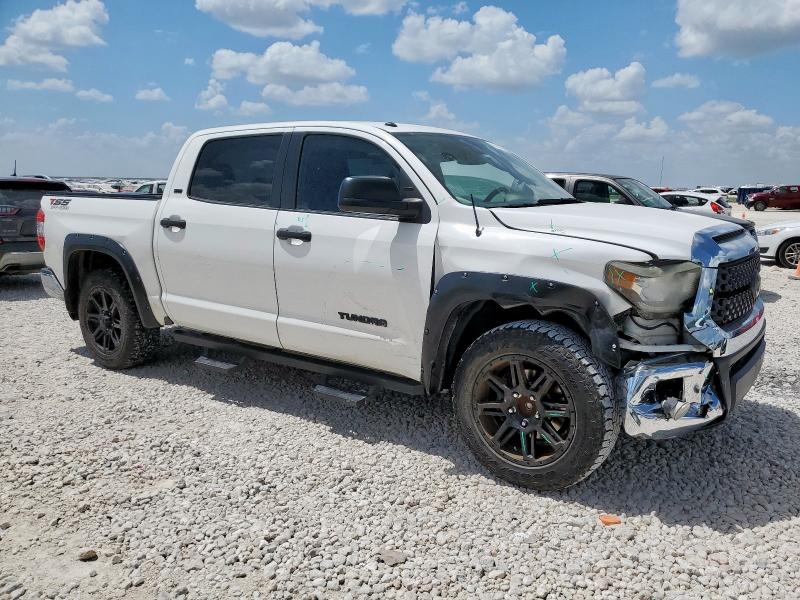 TOYOTA TUNDRA 2018 Белы