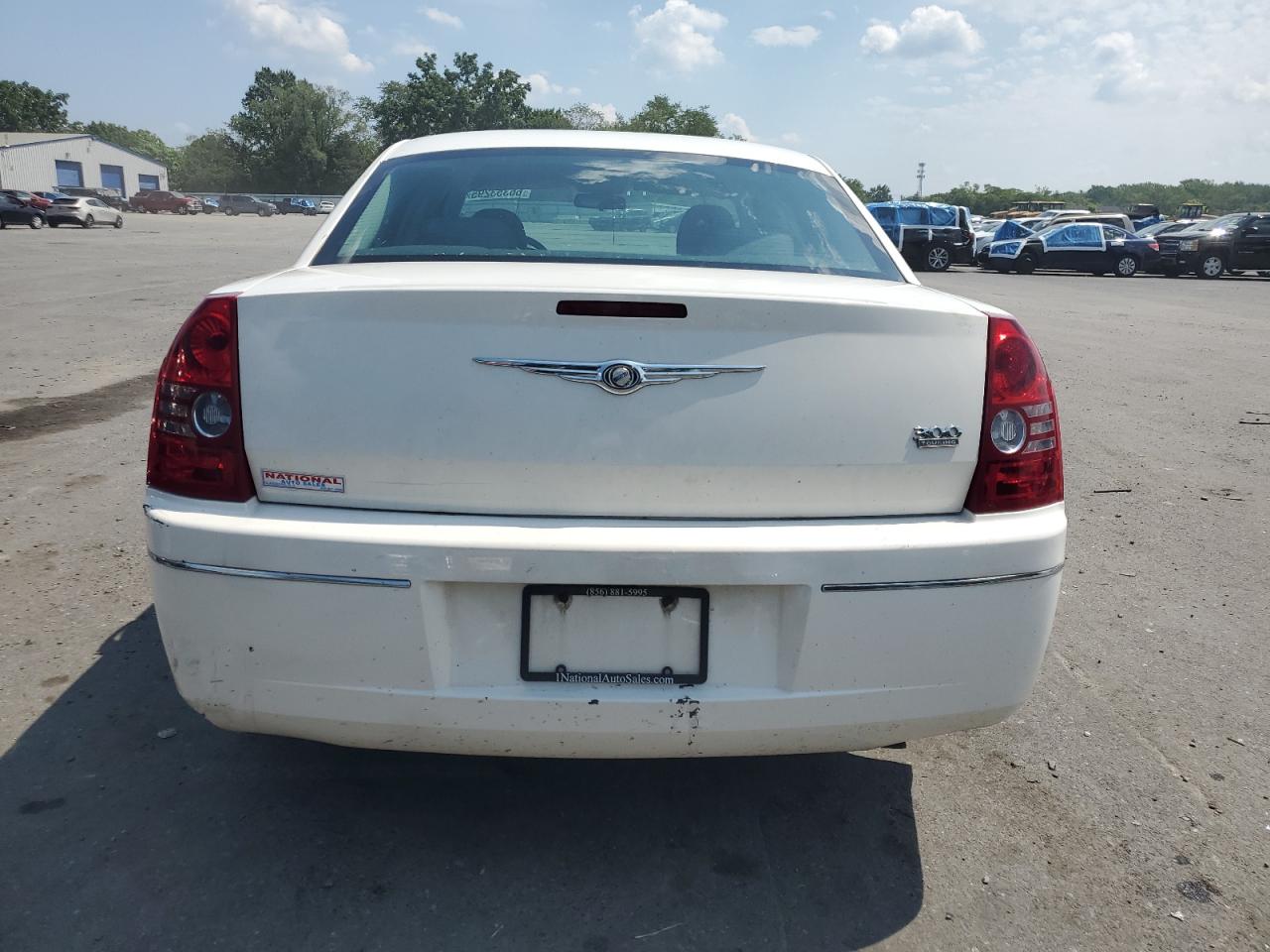 2010 Chrysler 300 Touring VIN: 2C3CA4CD2AH198730 Lot: 66353295