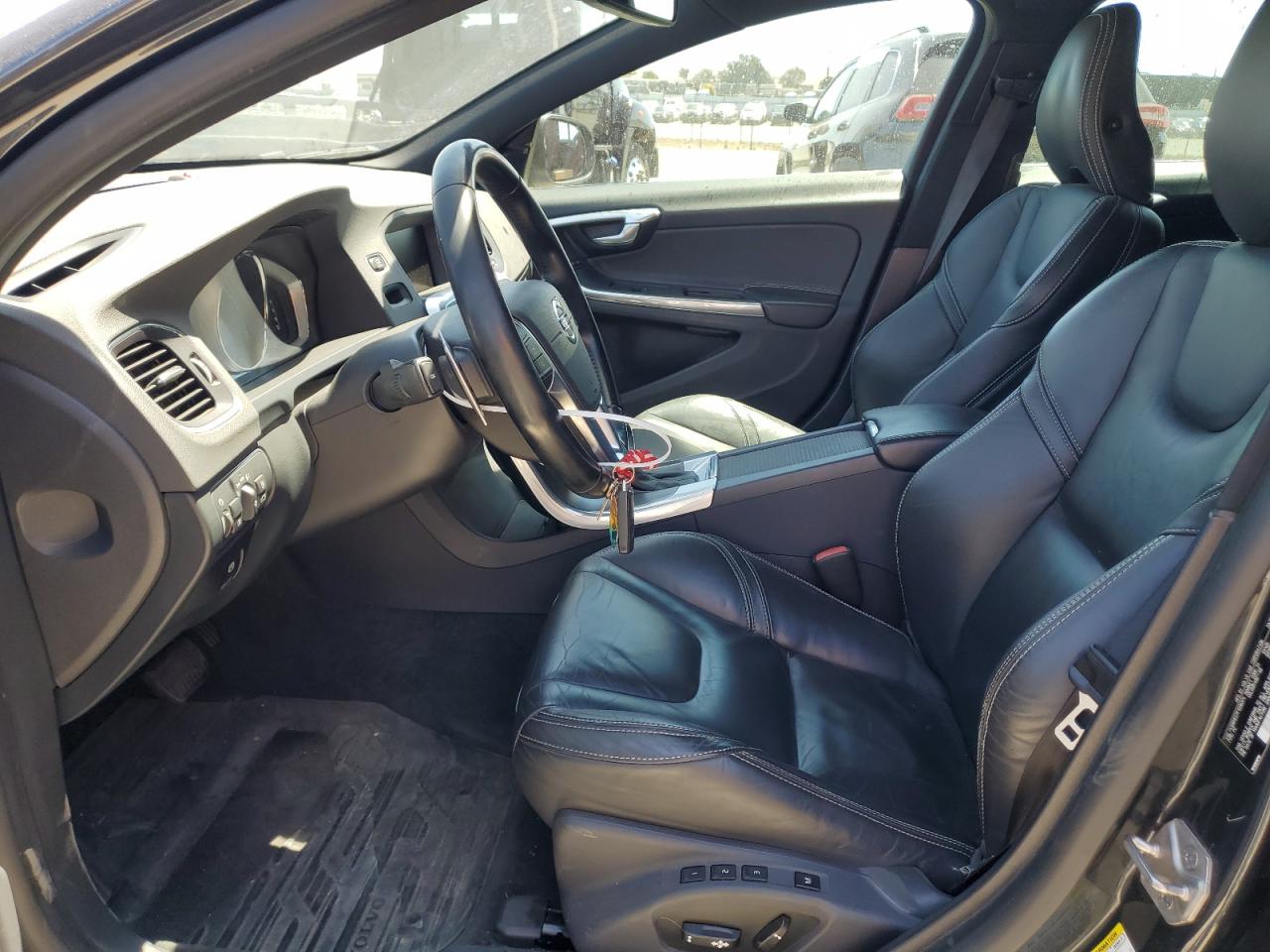 2015 Volvo V60 Premier+ VIN: YV126MEC7F1208374 Lot: 61755635