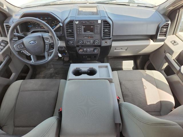 Pickups FORD F-150 2015 Srebrny