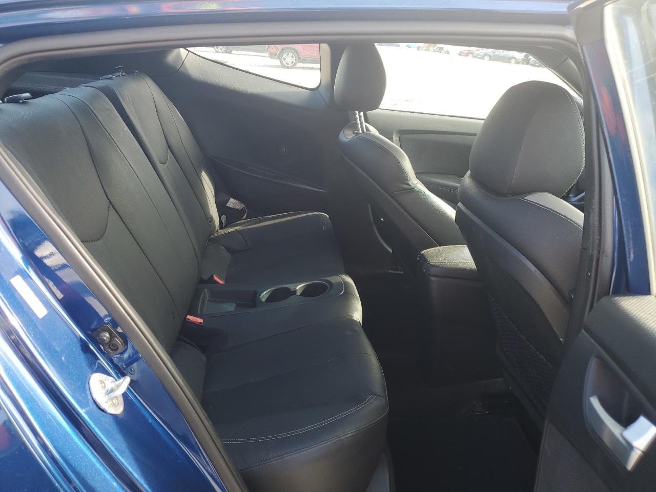 kmhtc6ae8gu302183 KMHTC6AE8GU302183 2016 Hyundai Veloster Turbo