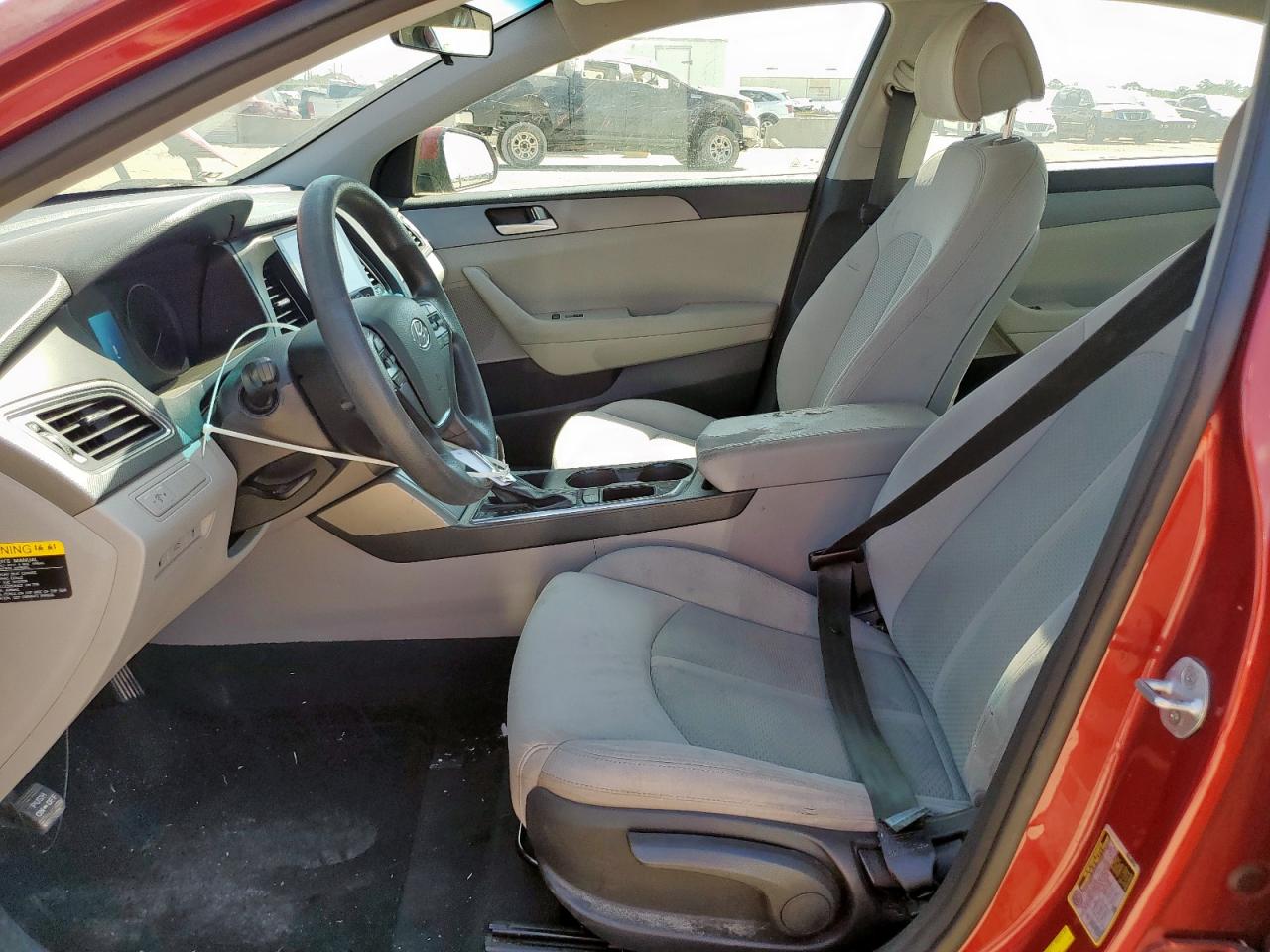 2015 Hyundai Sonata Se VIN: 5NPE24AF9FH192718 Lot: 65973935