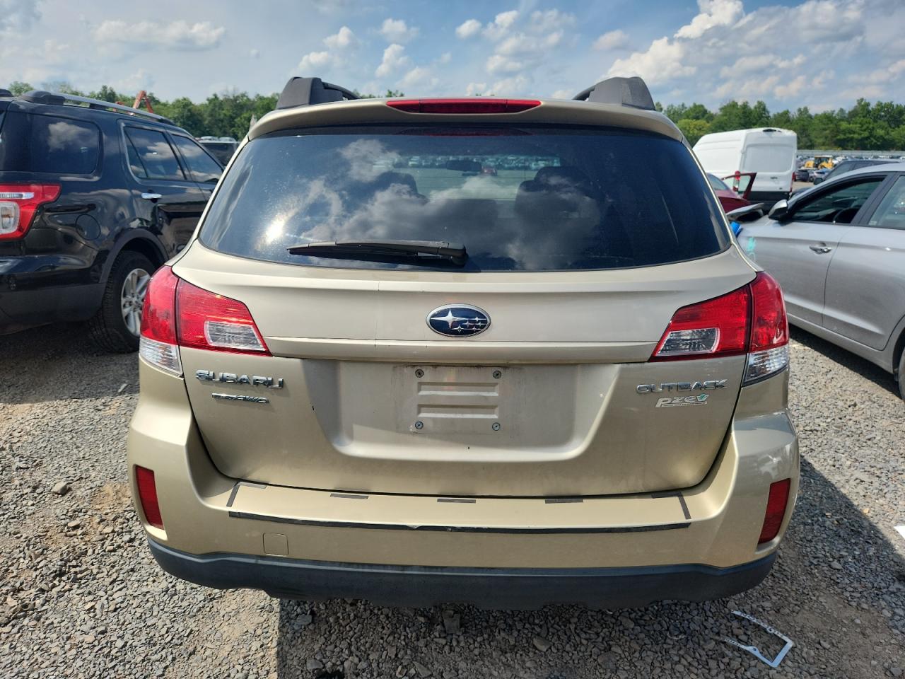 2010 Subaru Outback 2.5I Limited VIN: 4S4BRBJC4A3386565 Lot: 65002525