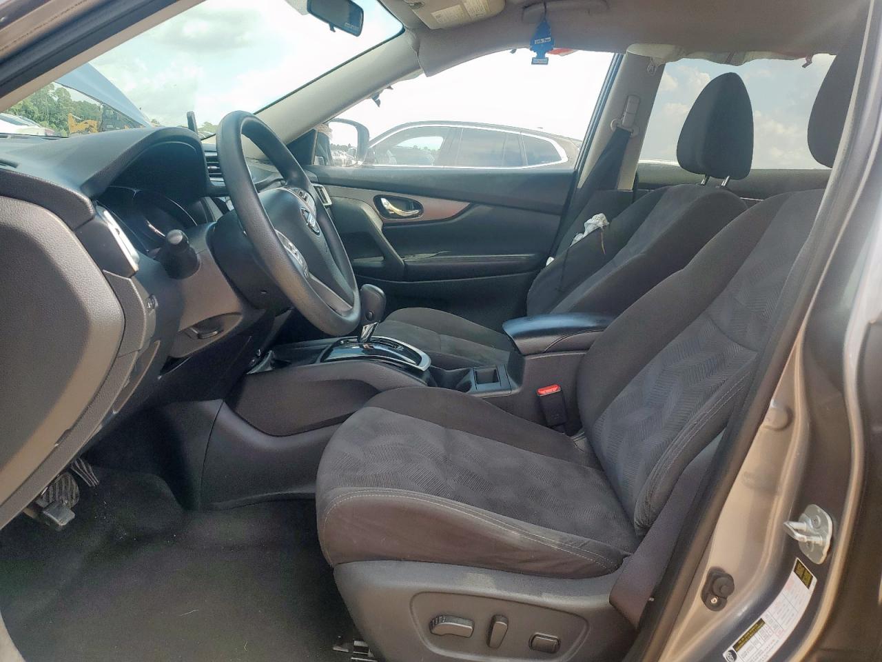 2015 Nissan Rogue S VIN: KNMAT2MT5FP586626 Lot: 64783895