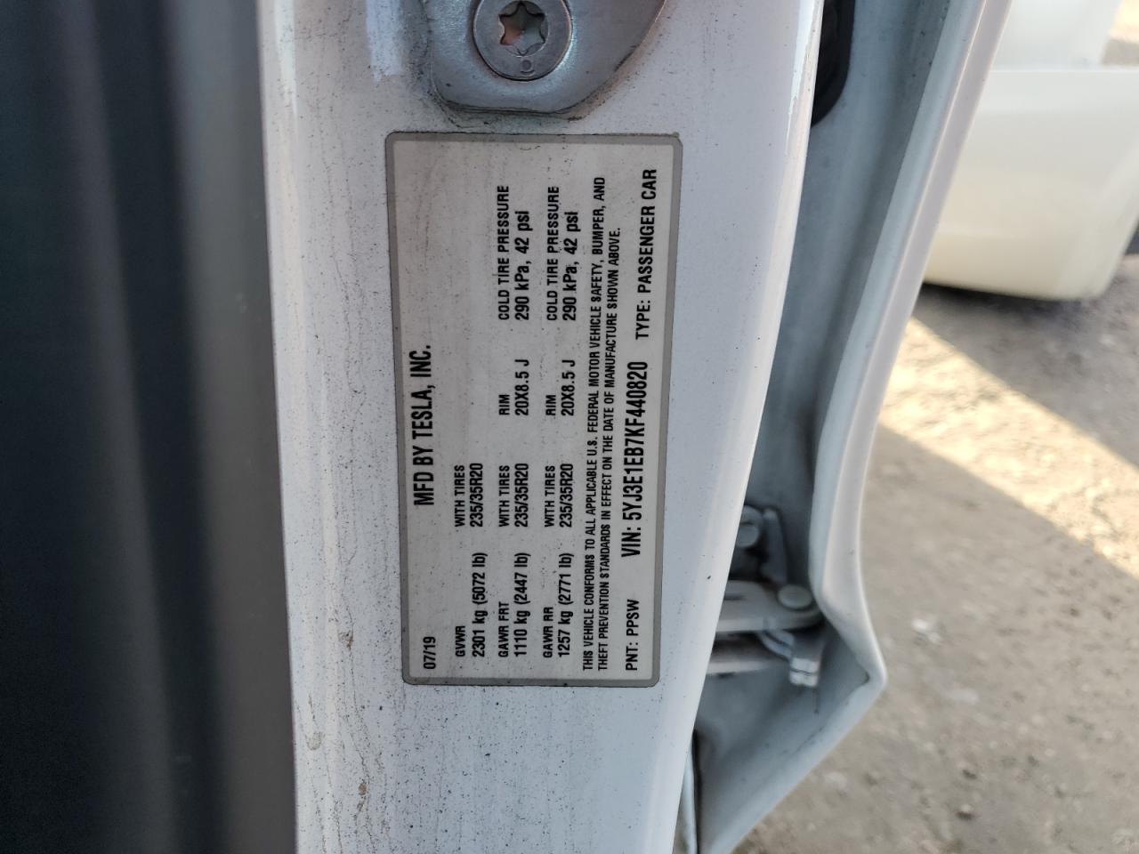 2019 Tesla Model 3 VIN: 5YJ3E1EB7KF440820 Lot: 63416295
