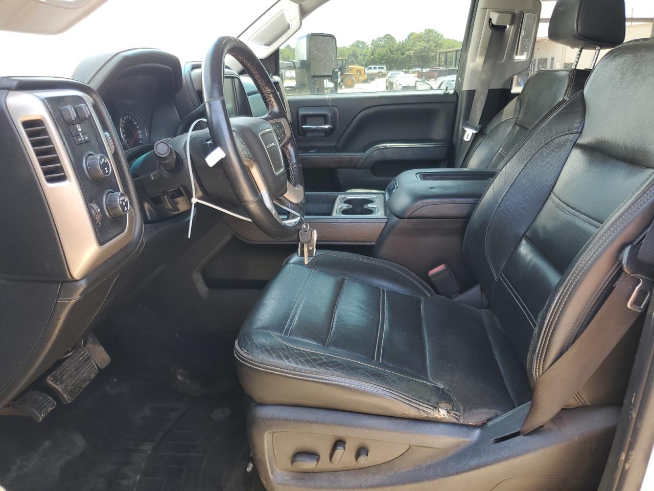 2017 GMC Sierra K2500 Denali VIN: 1GT12UEY7HF247898 Lot: 64195525