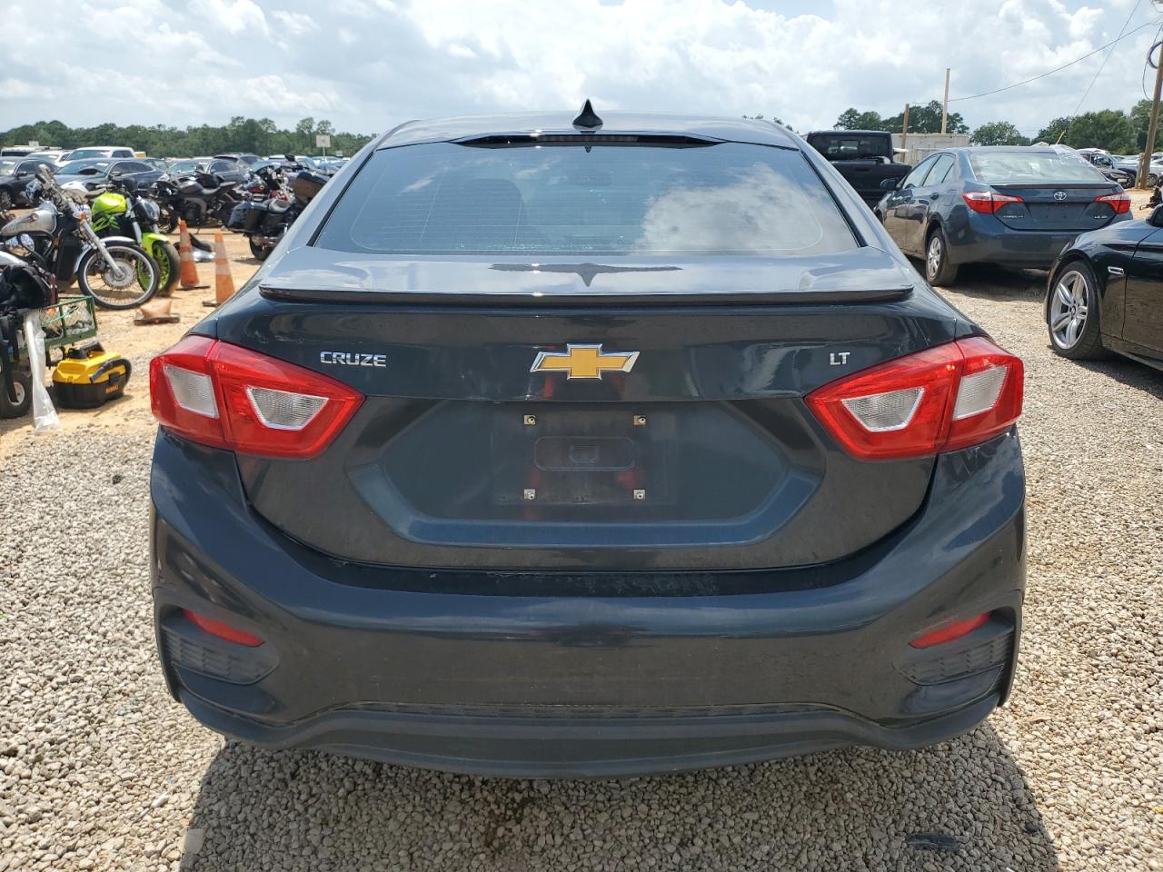 2017 Chevrolet Cruze Lt VIN: 1G1BE5SM3H7195403 Lot: 64012665