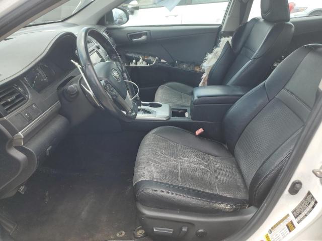  TOYOTA CAMRY 2014 Biały