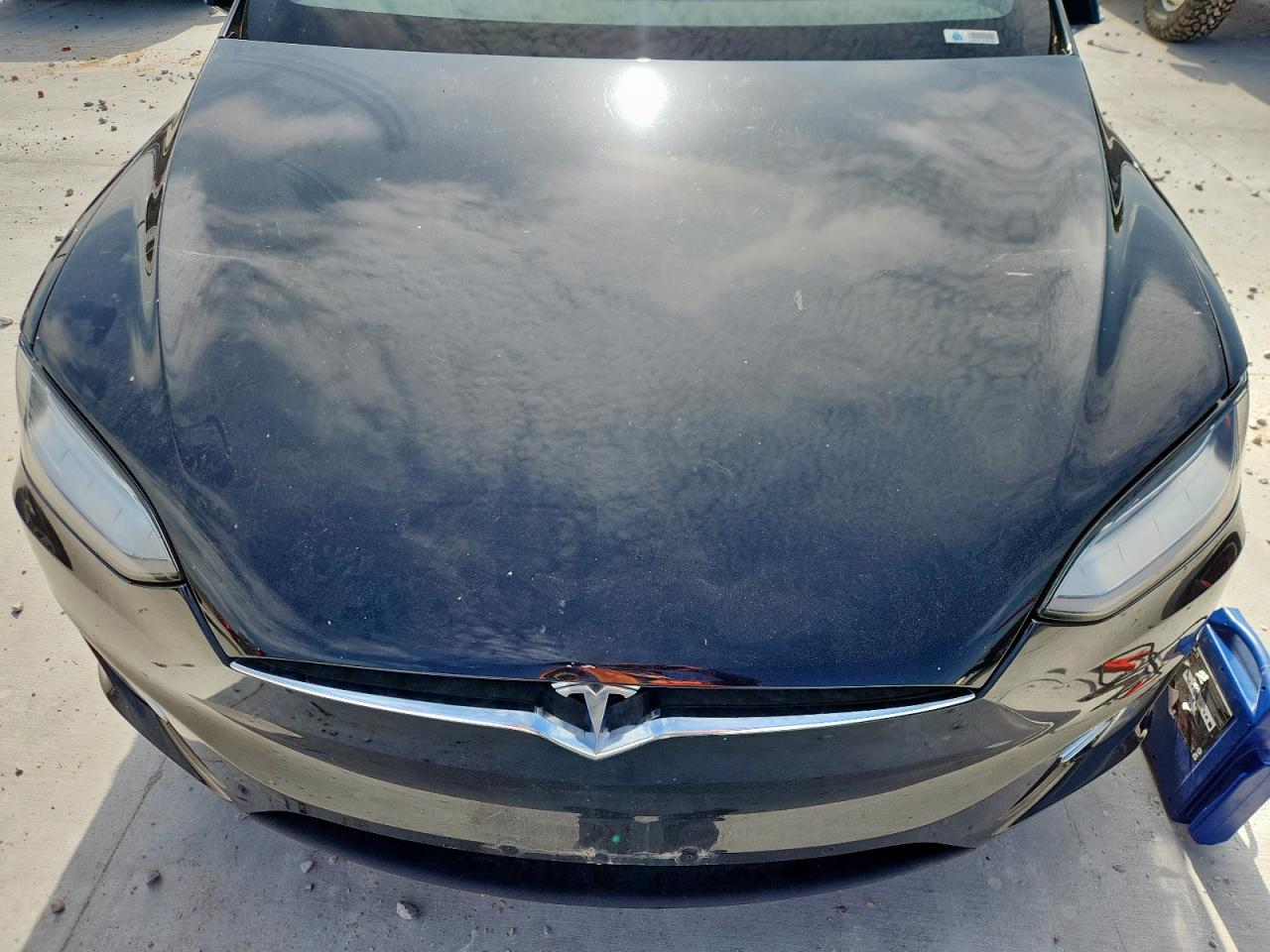 2017 Tesla Model X VIN: 5YJXCBE25HF044617 Lot: 64814785
