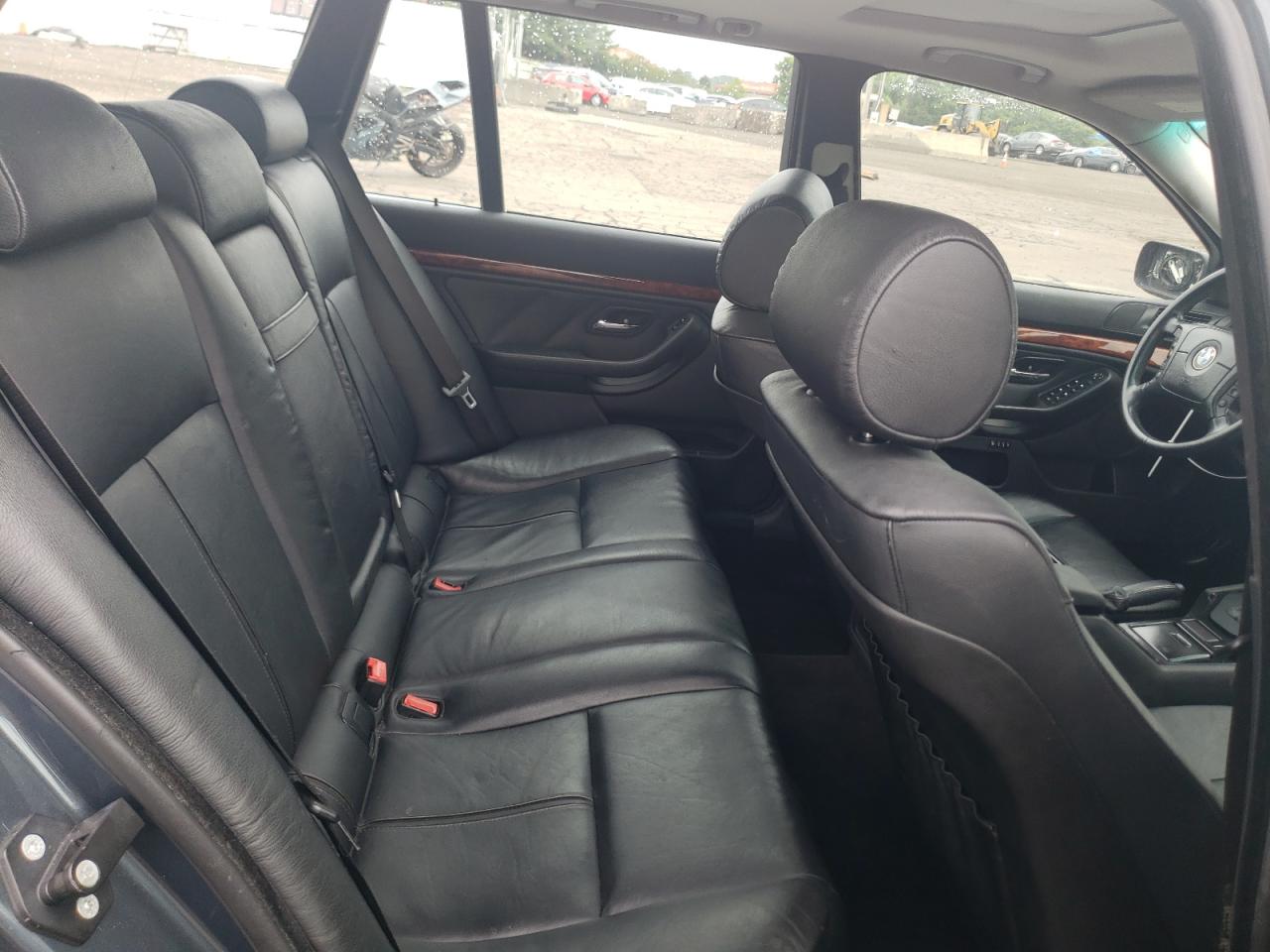 2001 BMW 525 It Automatic VIN: WBADS43441GD84598 Lot: 63105485