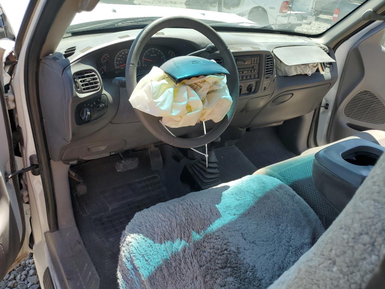 2001 Ford F150 VIN: 1FTRF18W11NA21125 Lot: 65243975