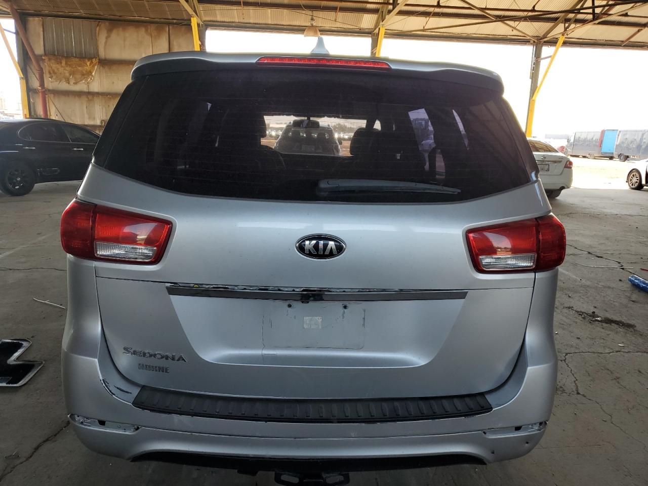 KNDMA5C1XG6156845 2016 Kia Sedona L