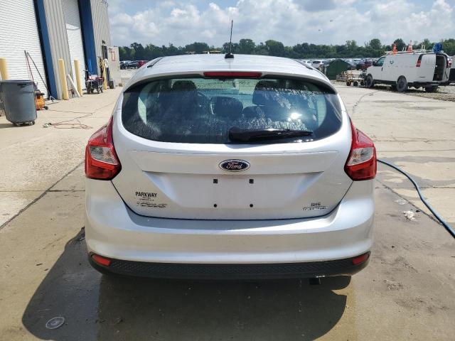 FORD FOCUS 2014 Серебристый