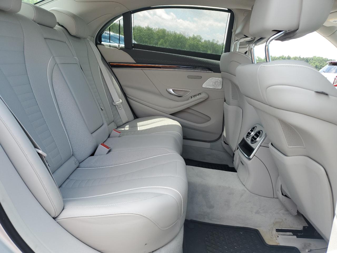 2017 Mercedes-Benz S 550 4Matic VIN: WDDUG8FB7HA303373 Lot: 63582025
