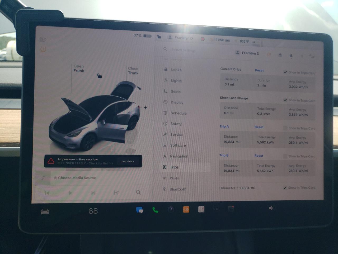 2024 Tesla Model Y VIN: 7SAYGDEE6RA328998 Lot: 66497135