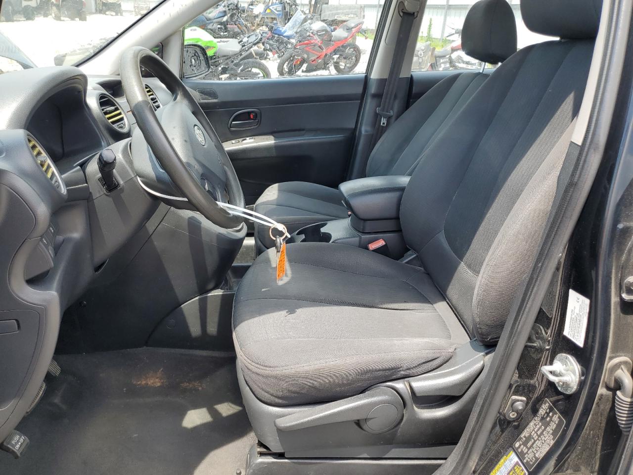 2009 Kia Rondo Base VIN: KNAFG528297267115 Lot: 64378255