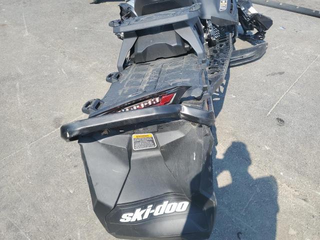 2023 SKIDOO RENEGADE E  