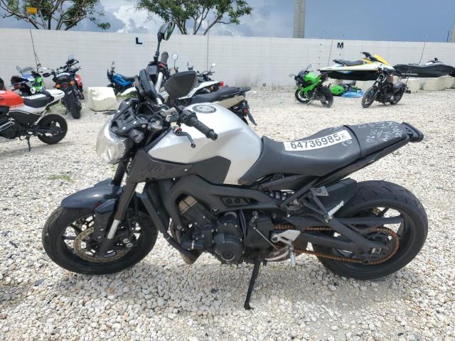 2016 YAMAHA FZ09   
