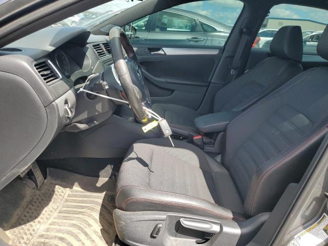 Sedans VOLKSWAGEN JETTA 2013 Srebrny
