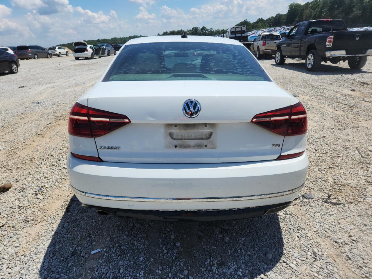 2018 Volkswagen Passat S VIN: 1VWAA7A34JC016590 Lot: 63272515