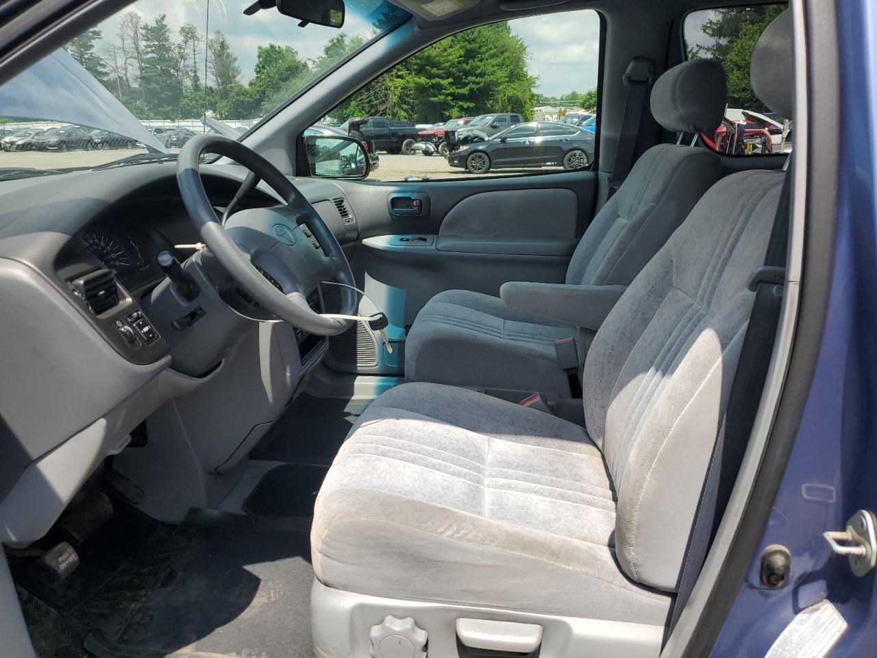 1999 Toyota Sienna Ce VIN: 4T3ZF19C5XU098232 Lot: 63113715
