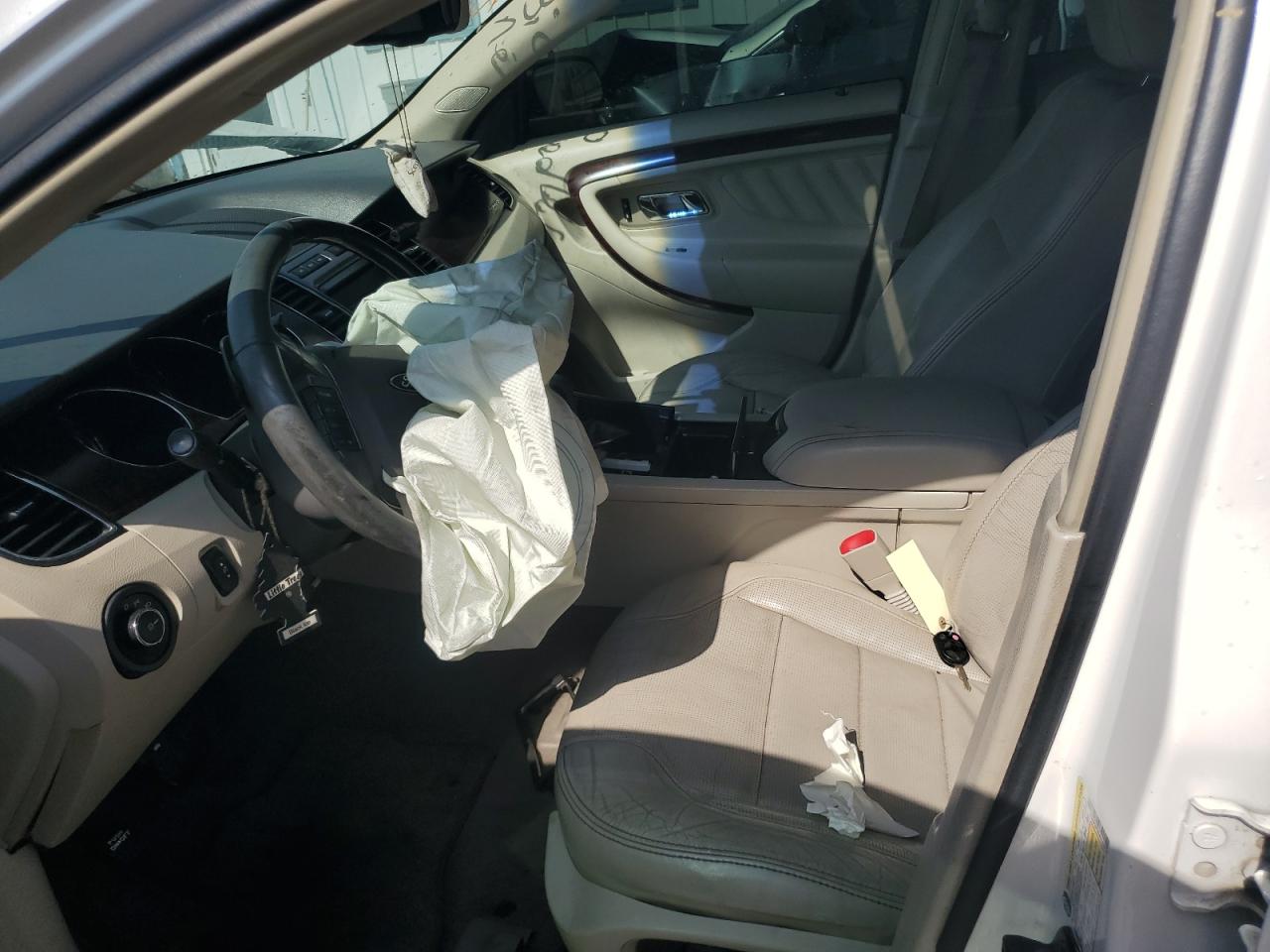 2010 Ford Taurus Limited VIN: 1FAHP2FW0AG140229 Lot: 64846685