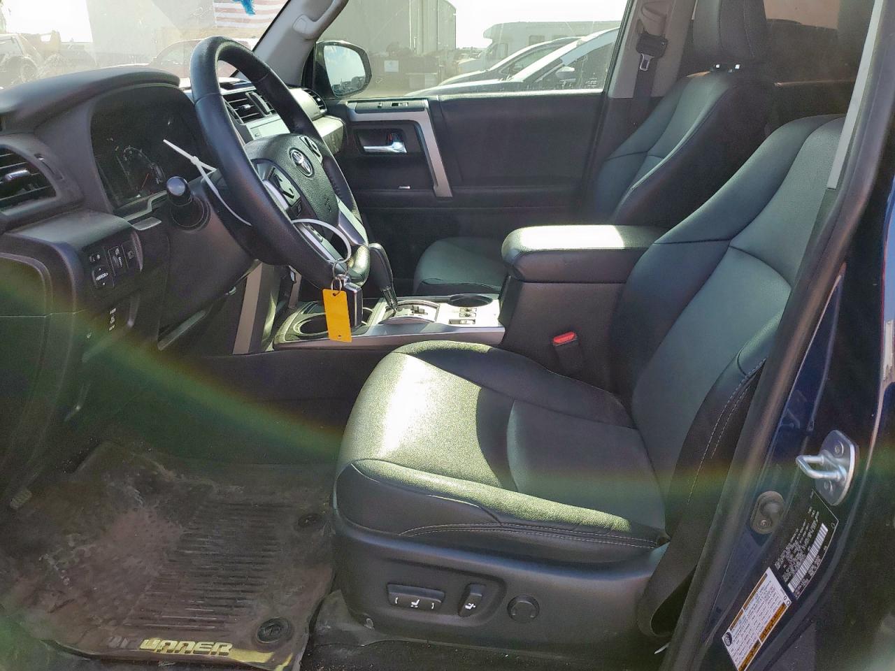 2021 Toyota 4Runner Sr5 VIN: JTEFU5JR2M5233570 Lot: 64588995
