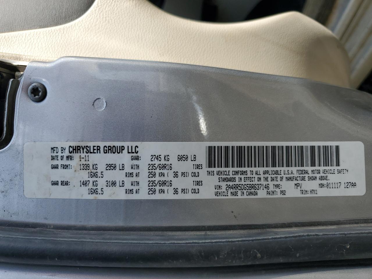 2011 Chrysler Town & Country Touring VIN: 2A4RR5DG5BR637146 Lot: 80250925