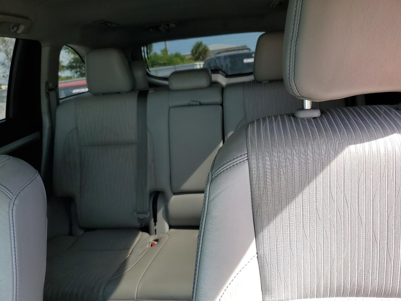 2018 Toyota Highlander Le VIN: 5TDZZRFH0JS240436 Lot: 64383255