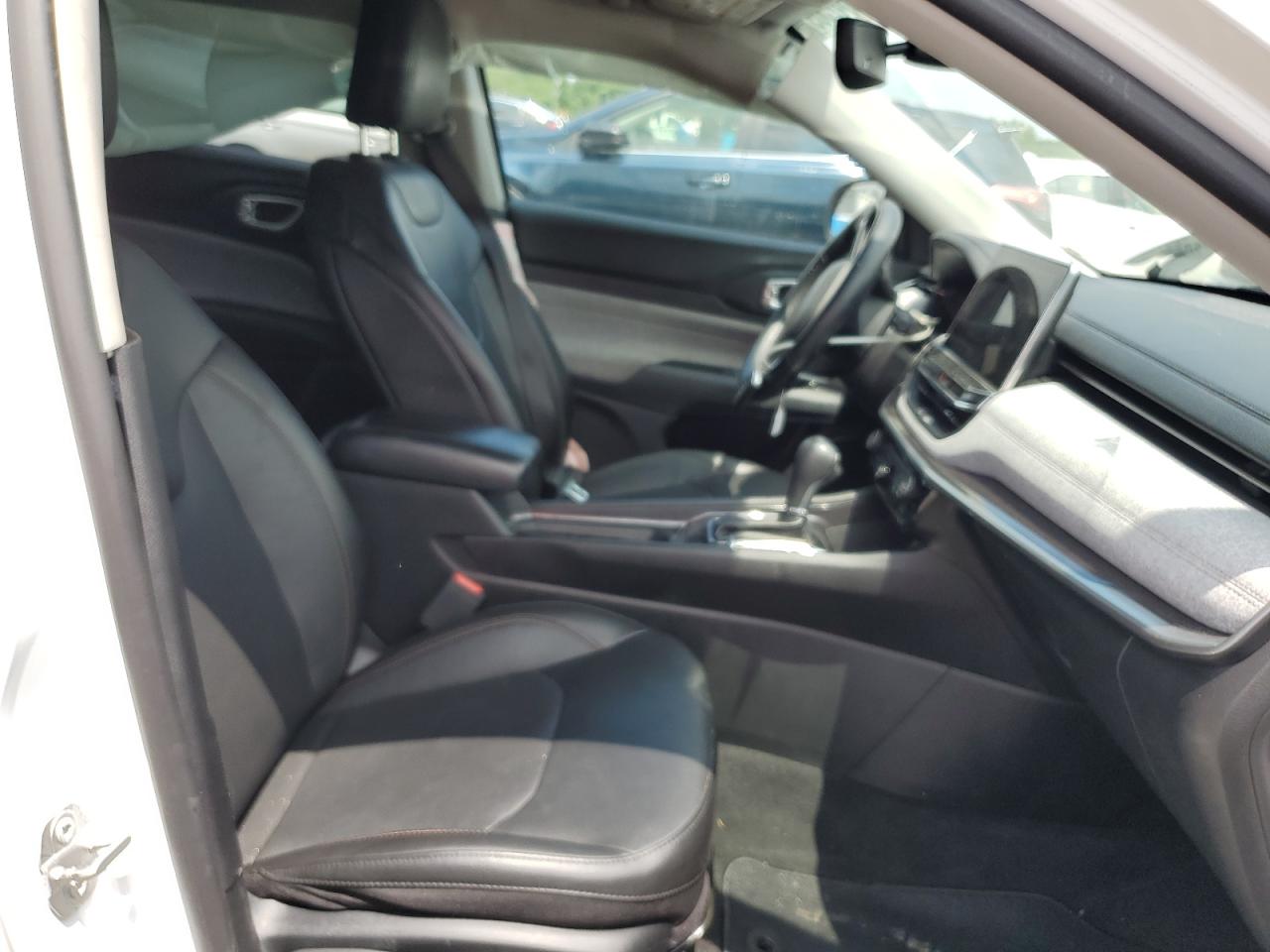 2022 Jeep Compass Latitude Lux VIN: 3C4NJDFB9NT112518 Lot: 64256975
