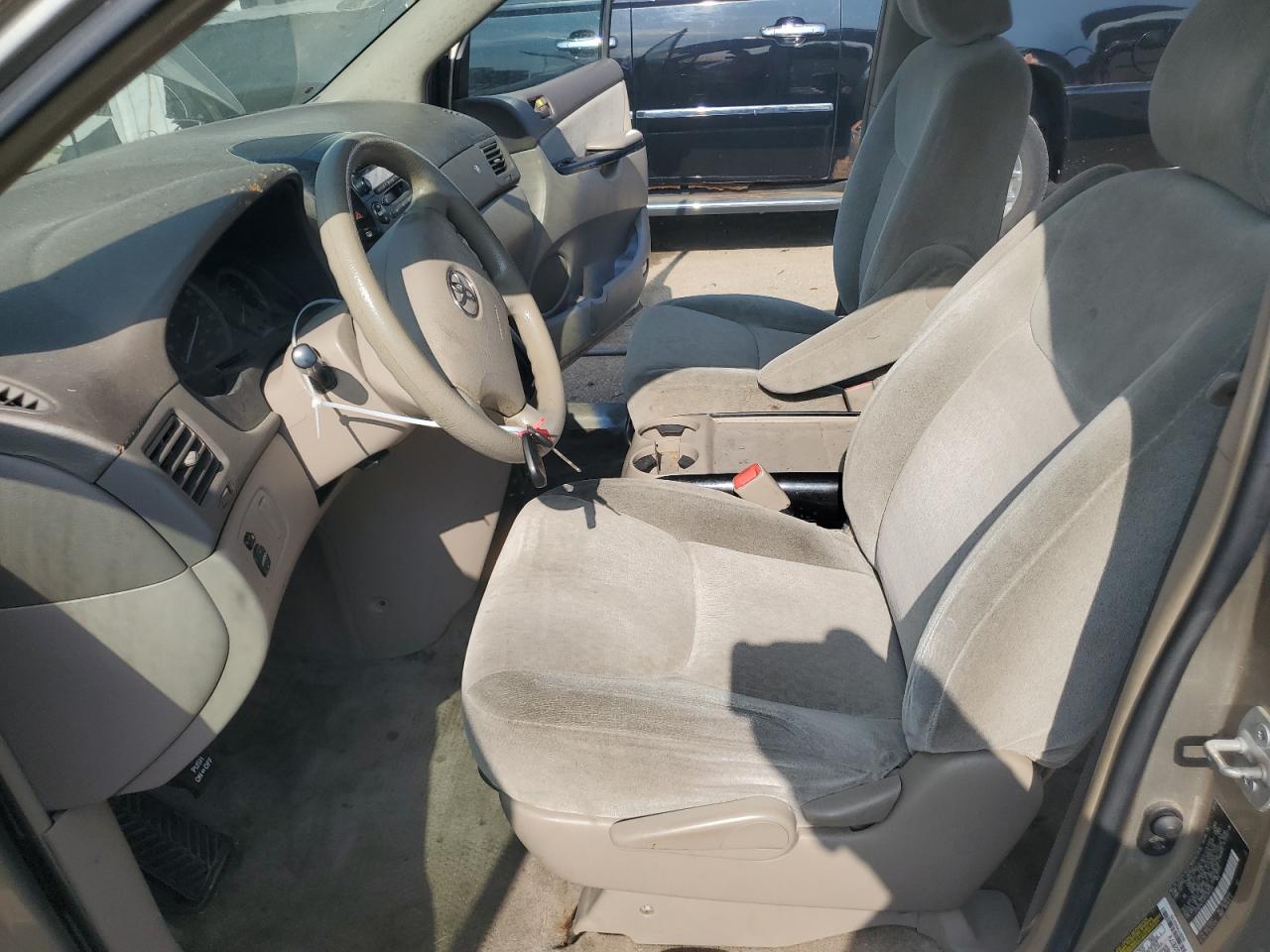 2005 Toyota Sienna Ce VIN: 5TDZA23C45S305222 Lot: 64660495