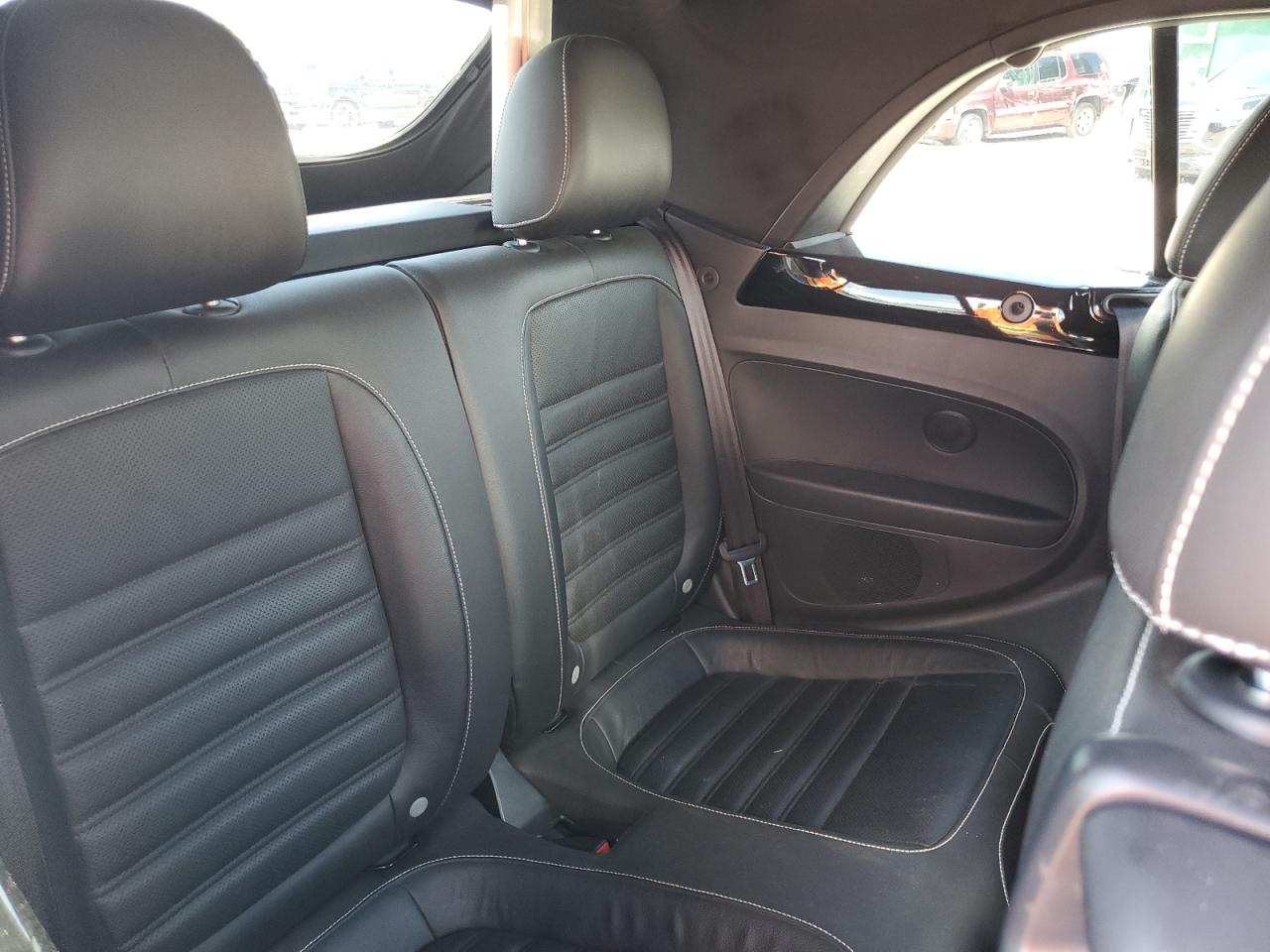 2014 Volkswagen Beetle VIN: 3VW5L7AT7EM817465 Lot: 65702455