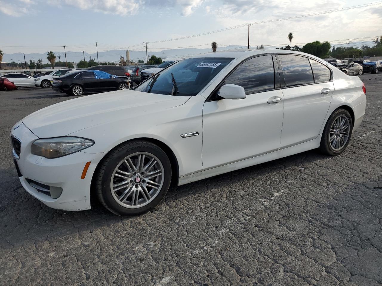 2011 BMW 528 I VIN: WBAFR1C50BC746699 Lot: 65530955
