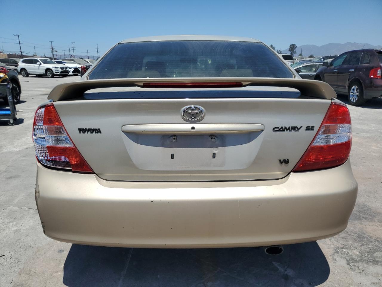 2003 Toyota Camry Le VIN: 4T1BF32K23U563633 Lot: 66356835