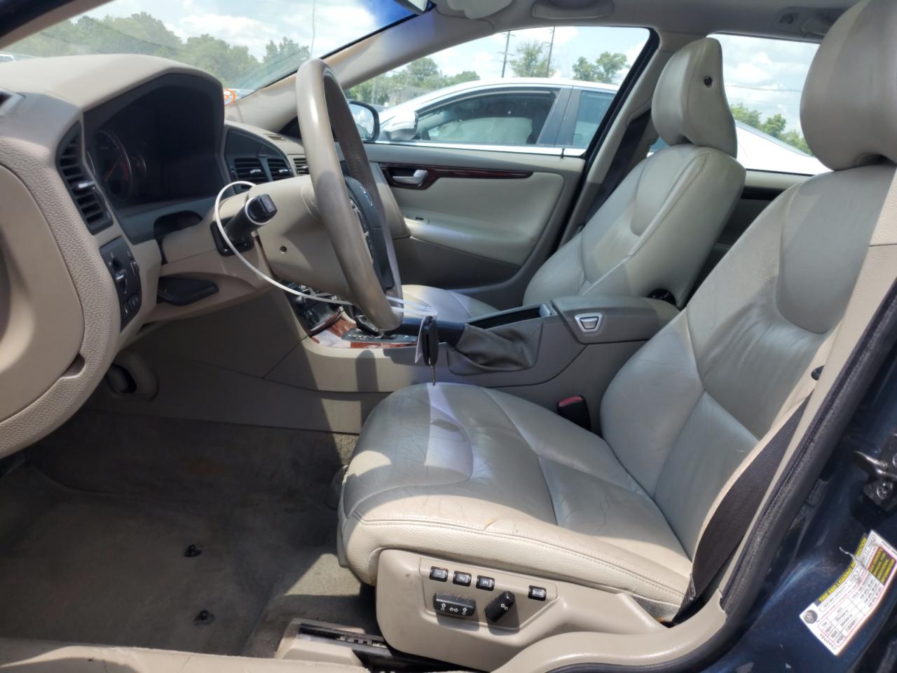 2007 Volvo V70 2.5T VIN: YV1SW592X72660984 Lot: 66629525