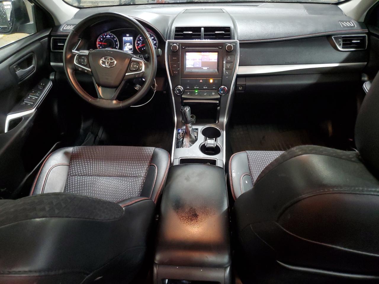 2015 Toyota Camry Le VIN: 4T1BF1FKXFU029962 Lot: 64106905