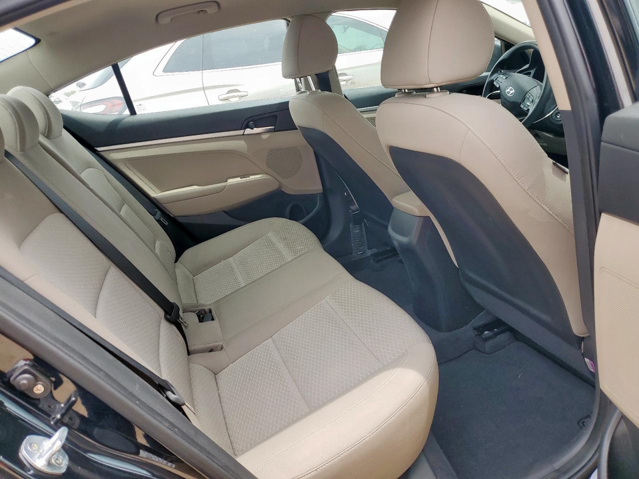 2019 Hyundai Elantra Se VIN: KMHD74LF5KU754765 Lot: 64448585