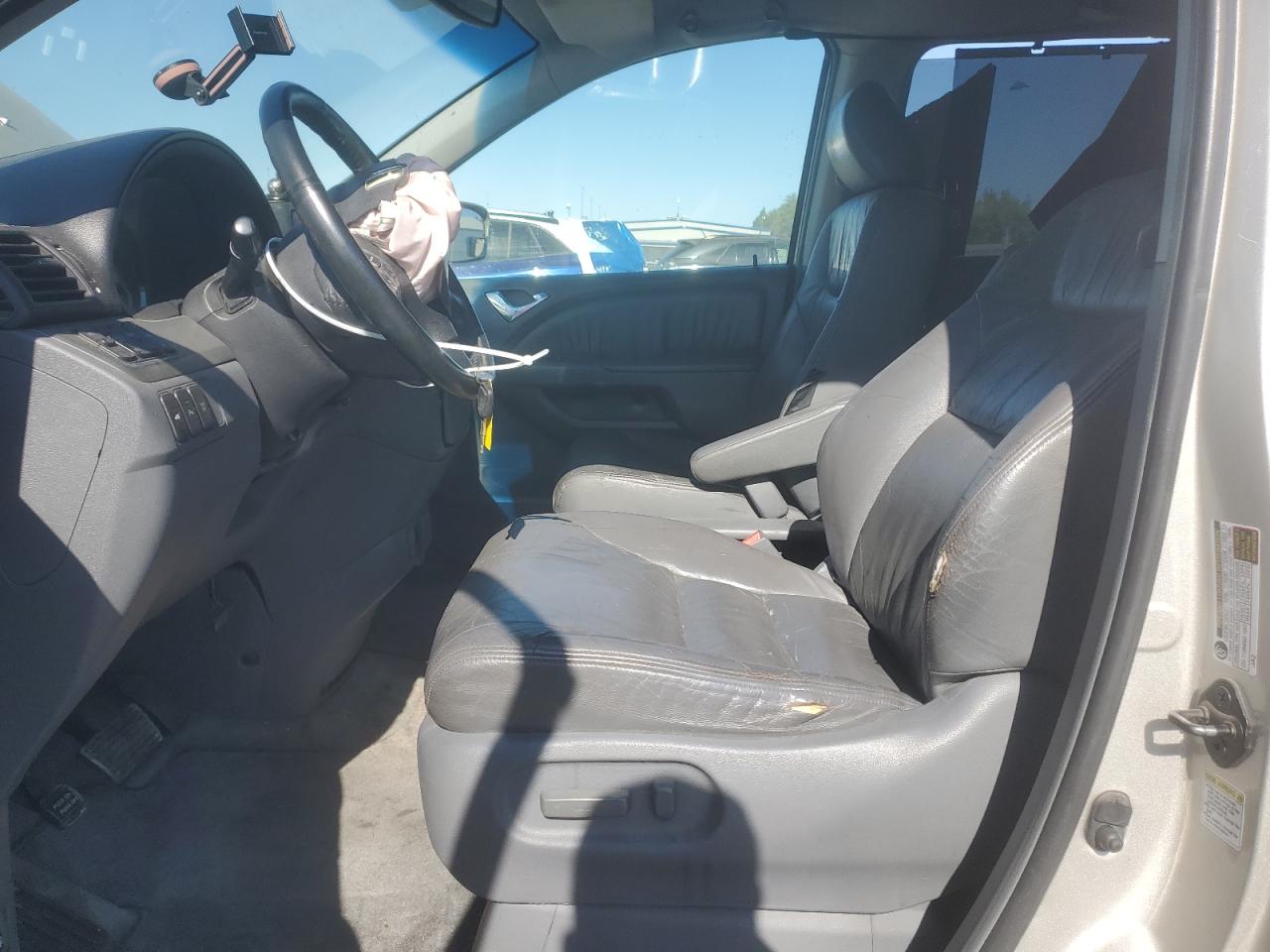 2005 Honda Odyssey Touring VIN: 5FNRL38815B002472 Lot: 63283695