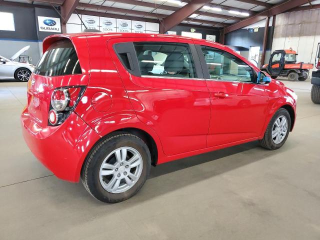 Hatchbacks CHEVROLET SONIC 2015 Czerwony