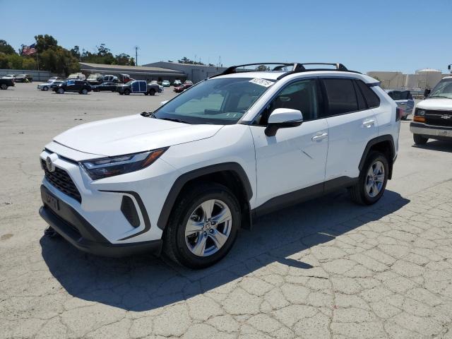 TOYOTA RAV4 XLE 2022